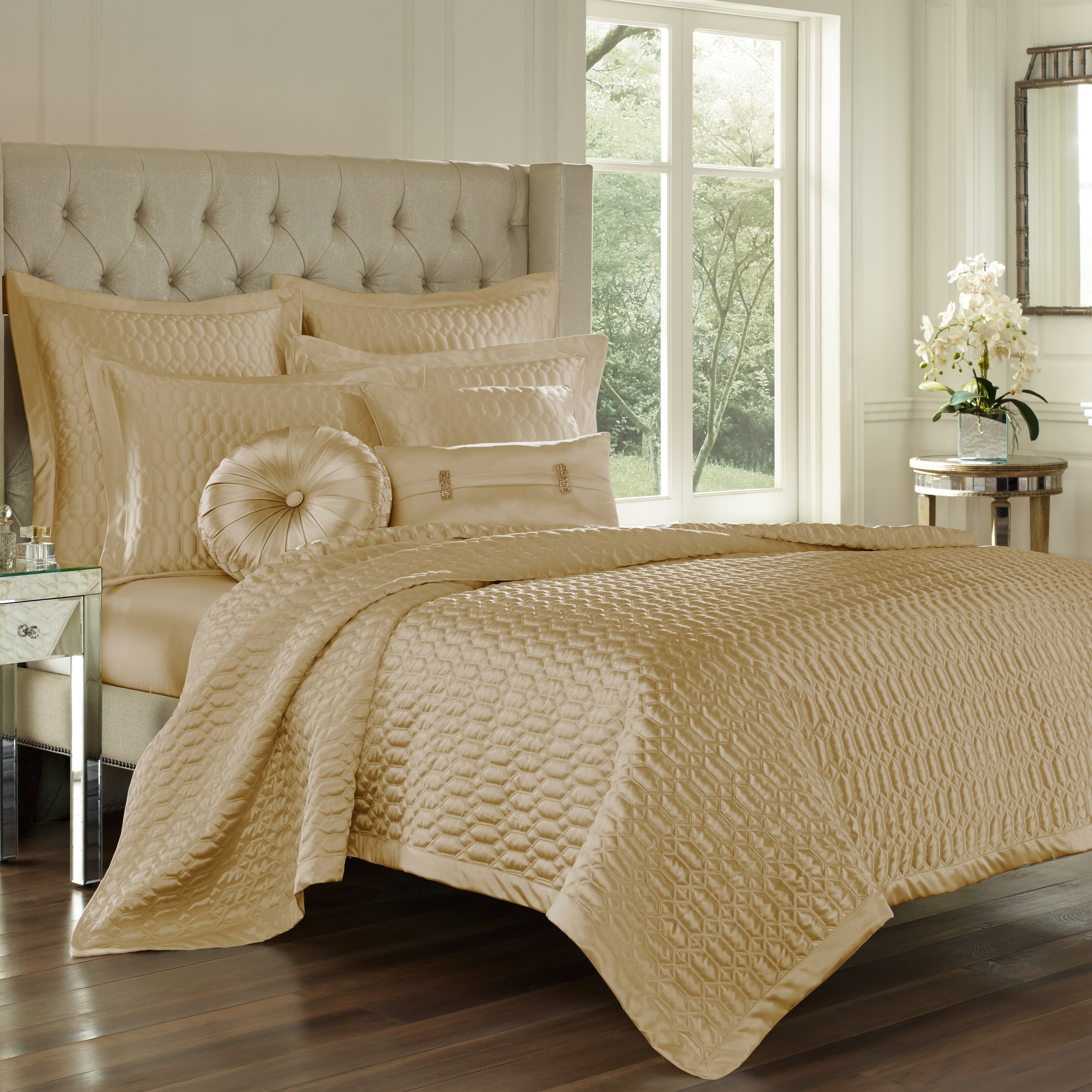 J Queen Satinique Gold CoverleT in King Final Sale Latest Bedding