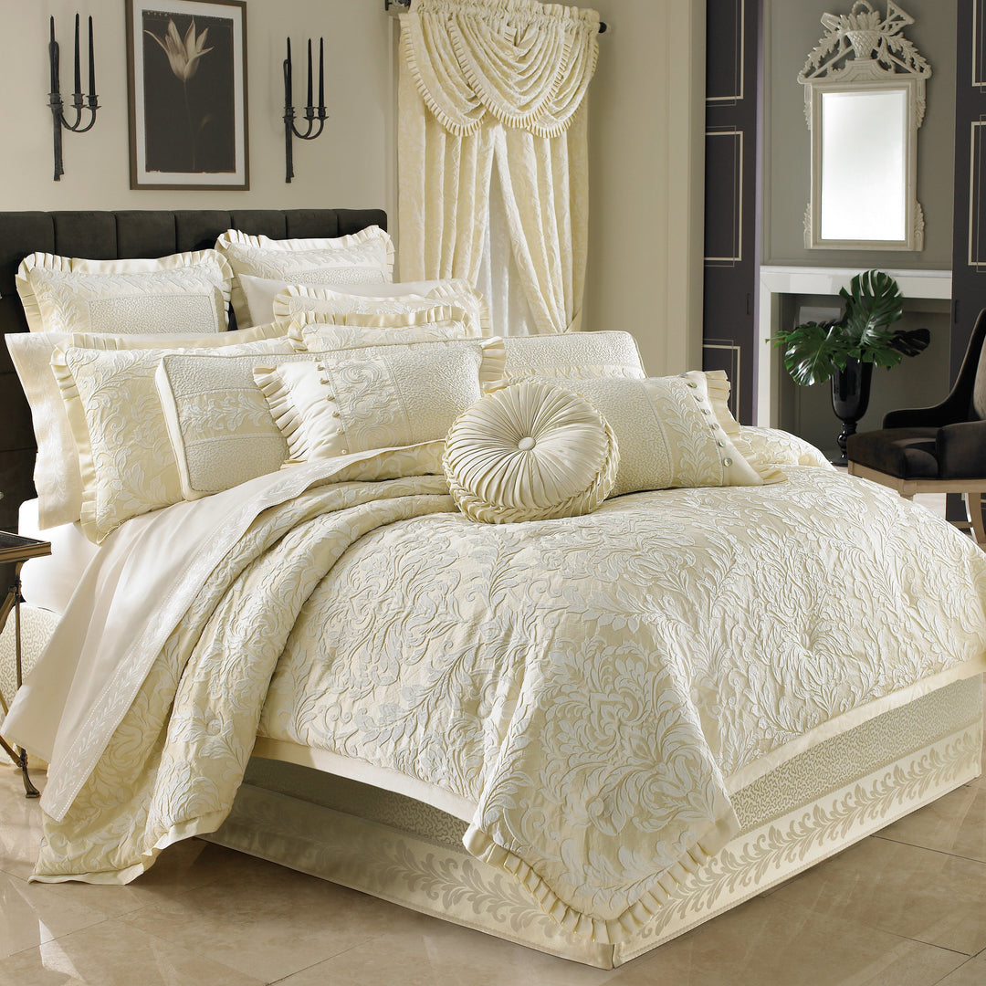 Marquis Ivory 4-Piece Comforter Set By J Queen Comforter Sets By J. Queen New York