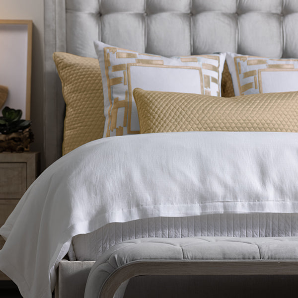 Capri White Rain Duvet Cover with Straw Pillows – Latest Bedding