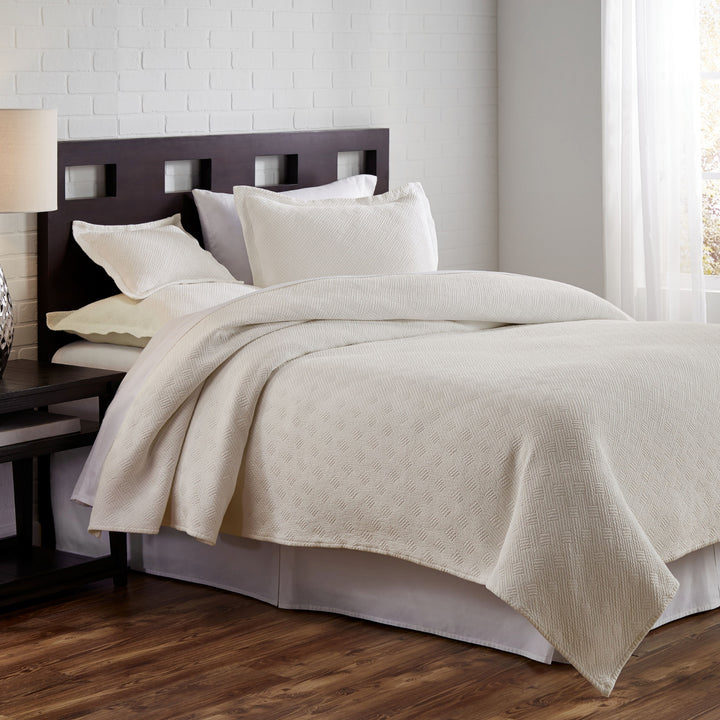 Flynn Sham Sham By TL at home