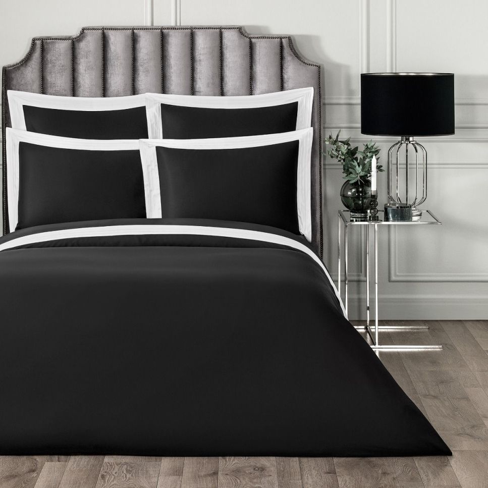 Eden Black/White Fiber Pillowcase Pillowcase By Togas