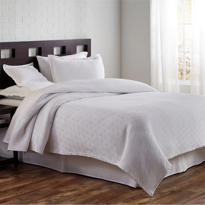 Flynn Sham Sham By TL at home