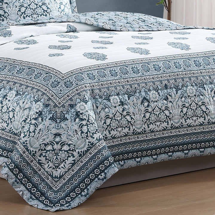 Bebejan Aquamarine Medallion 3 Piece Reversible Quilted Coverlet Set Coverlet By Bebejan®