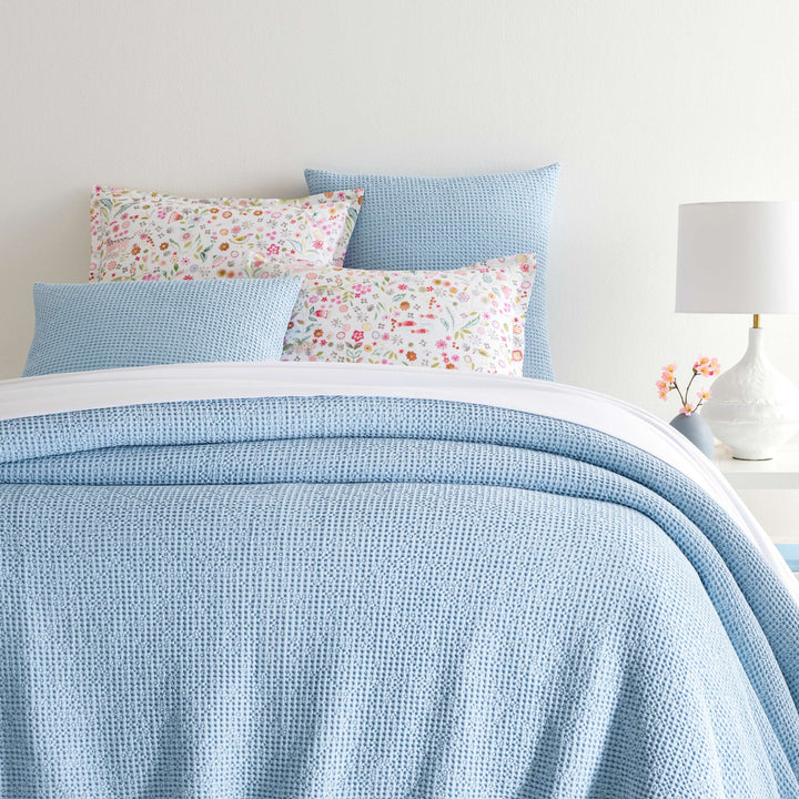 Bubble Matelasse Coverlet Coverlet By Annie Selke