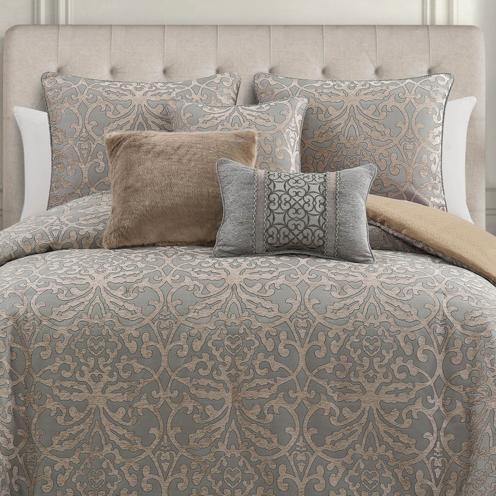 Carrick Silver/Gold 3 Piece Comforter Set