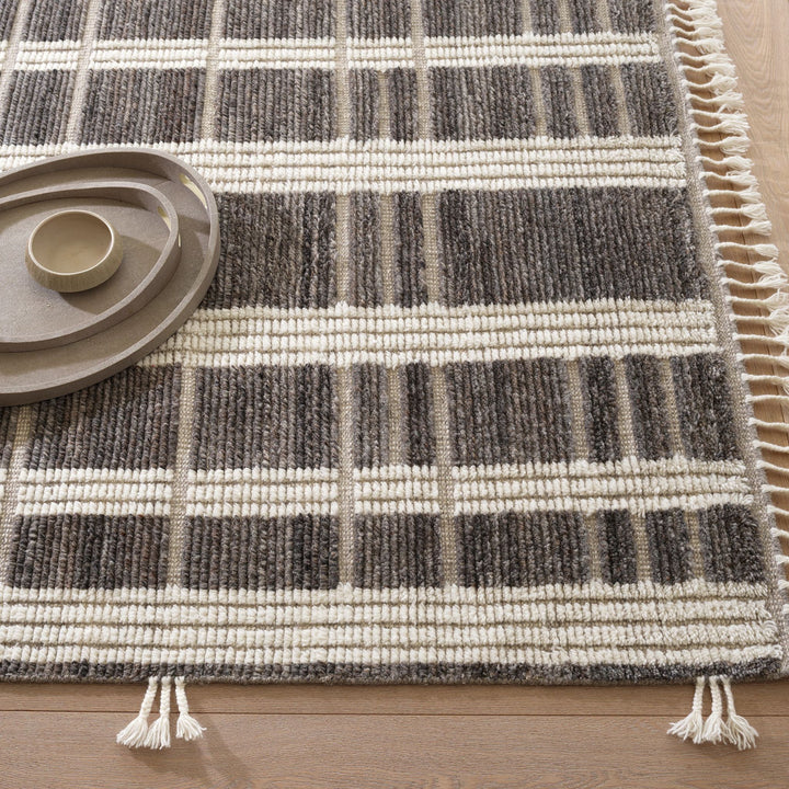 Tory Grey/Ivory Hand Knotted Wool Rug Rug By Annie Selke