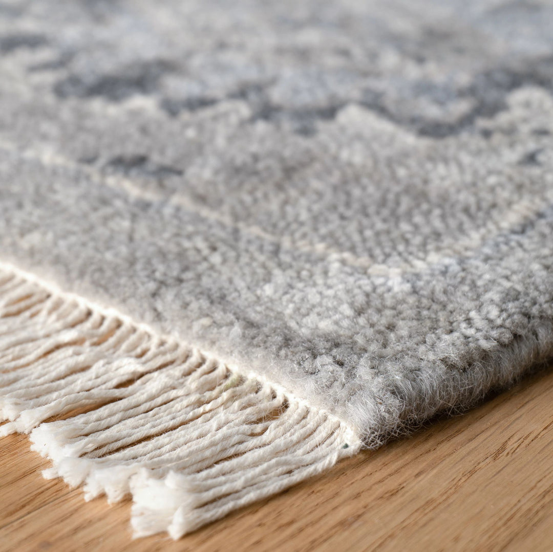 Lila Grey Hand Knotted Wool Rug Rug By Annie Selke