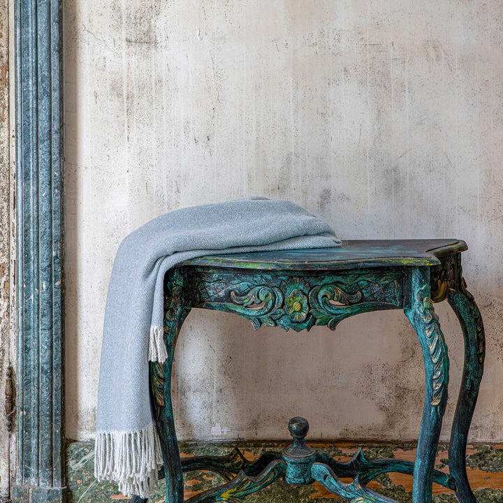 Divin Throw Throws By Anne de Solène