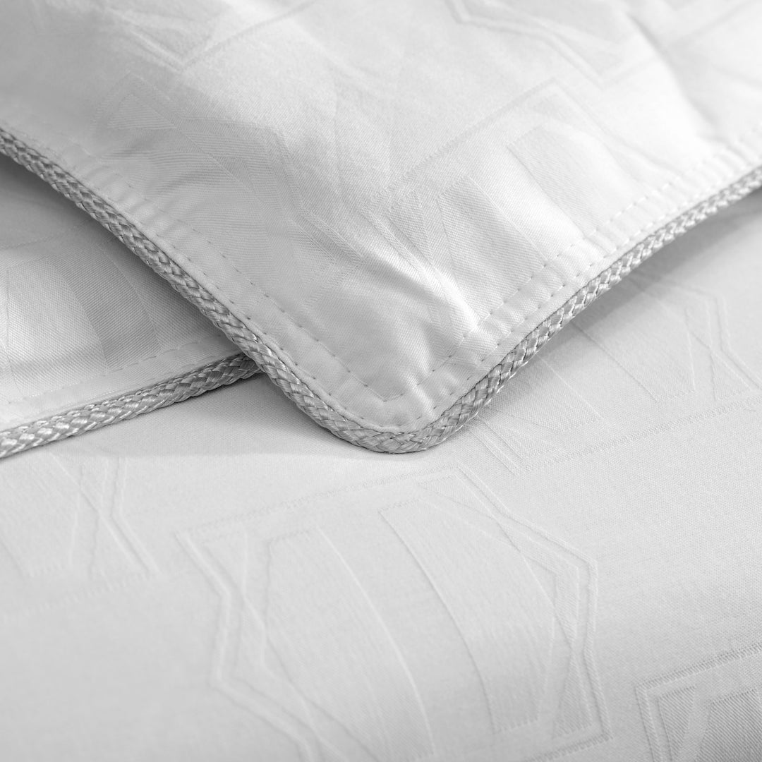 Maestro Duvet Insert Duvet Insert By Togas