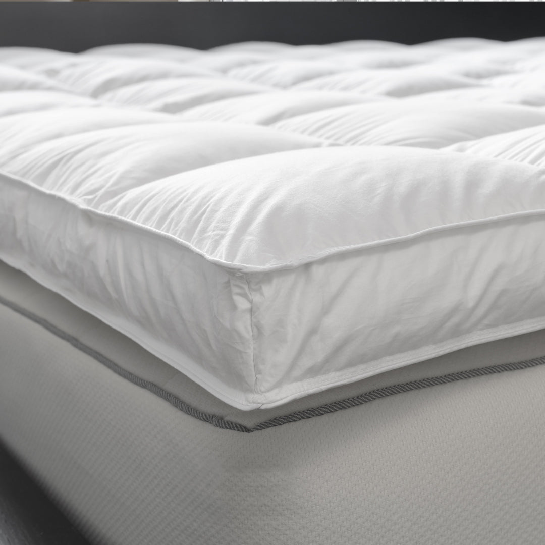 600+ Hypoallergenic White Goose Down Mattress Topper Mattress Topper By Downright