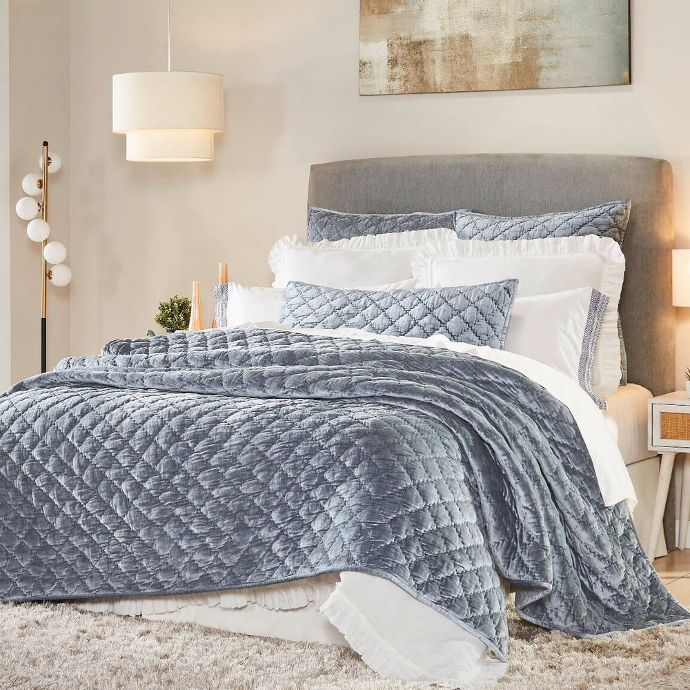 Clermont Diamond Velvet Quilt Quilt Sets By Orchids Lux Home