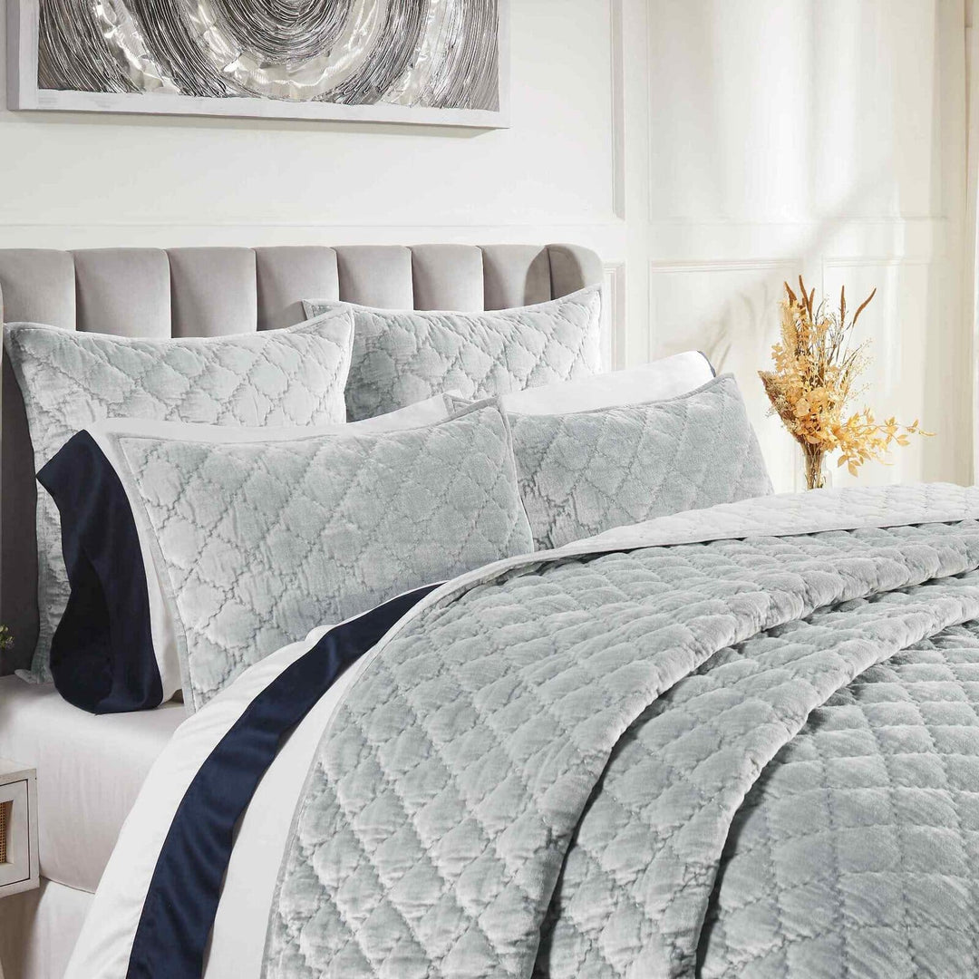 Clermont Diamond Velvet Quilt Quilt Sets By Orchids Lux Home