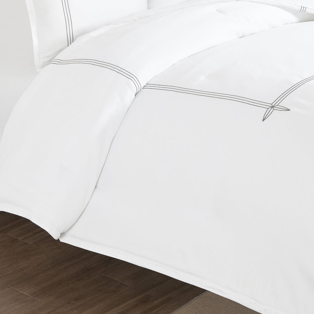 Sylph White/Gray 3 Piece Comforter Set