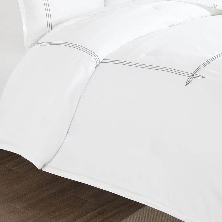 Sylph White/Gray 3 Piece Comforter Set