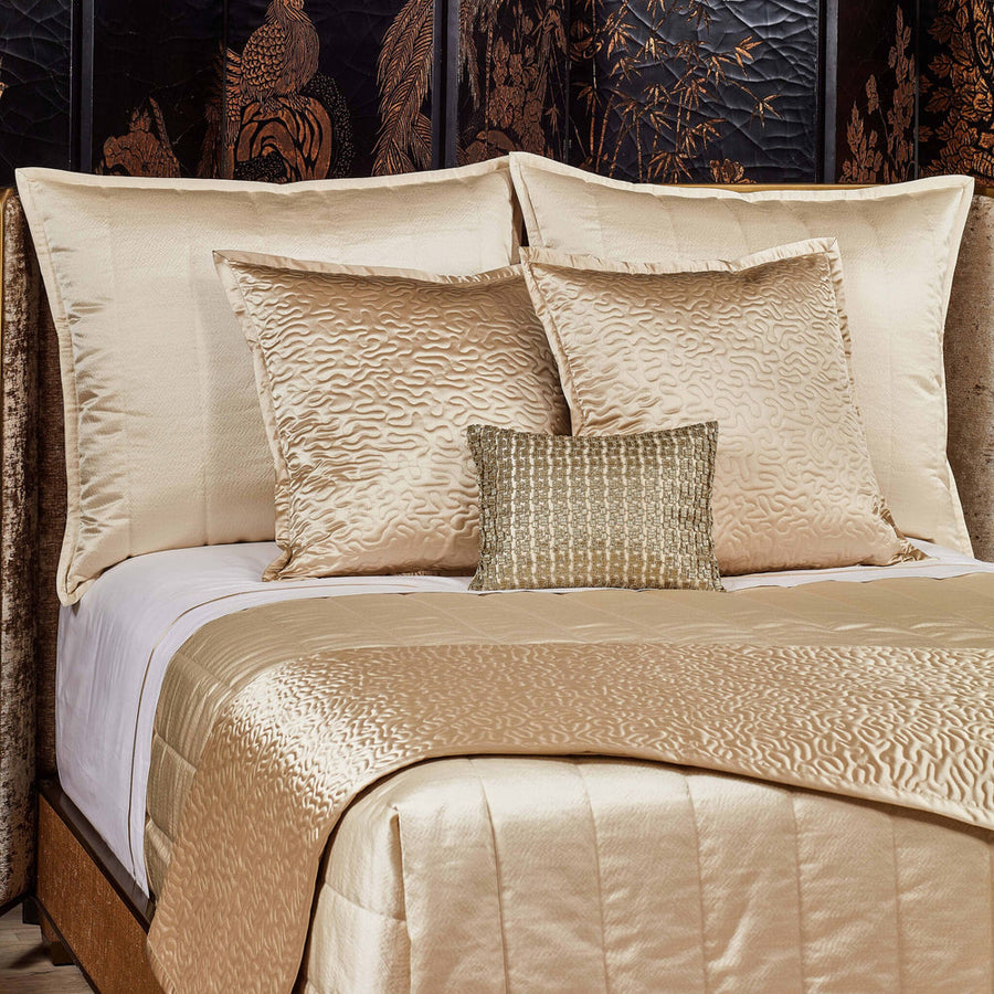 Luxury Quilts and Coverlets – Latest Bedding