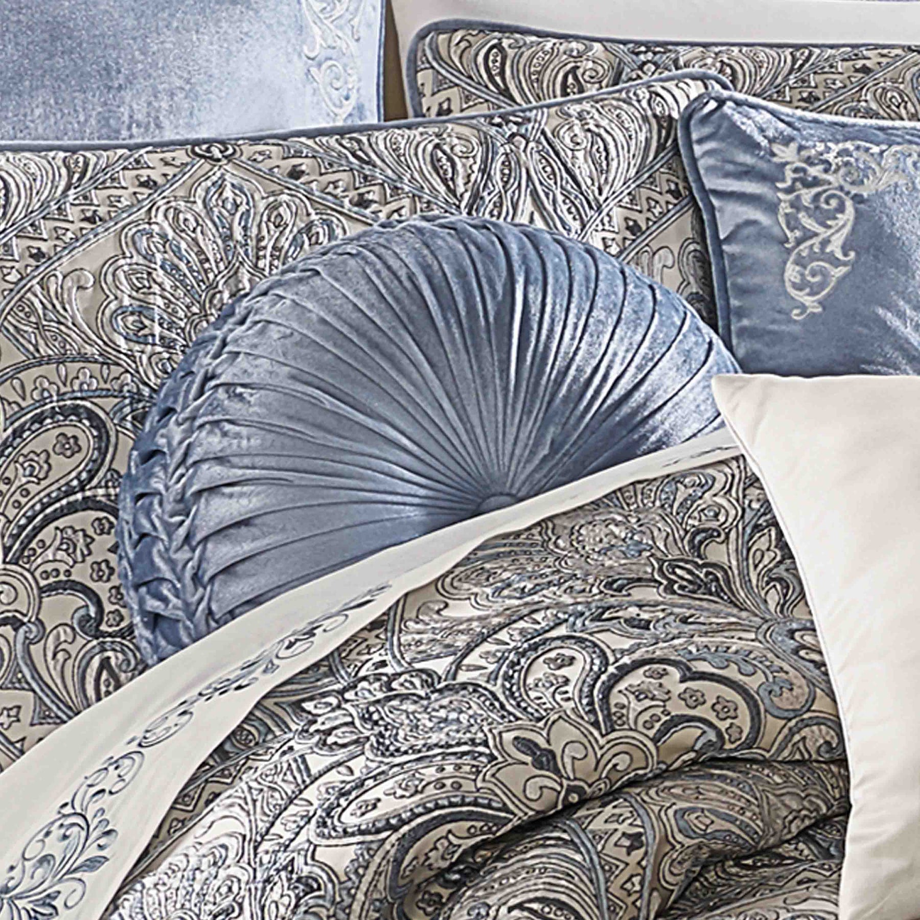 J Queen Alexis Powder Blue Tufted Round Decorative Throw Pillow