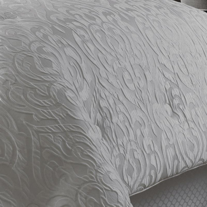Astoria White 4-Piece Comforter Set By J Queen Comforter Sets By J. Queen New York