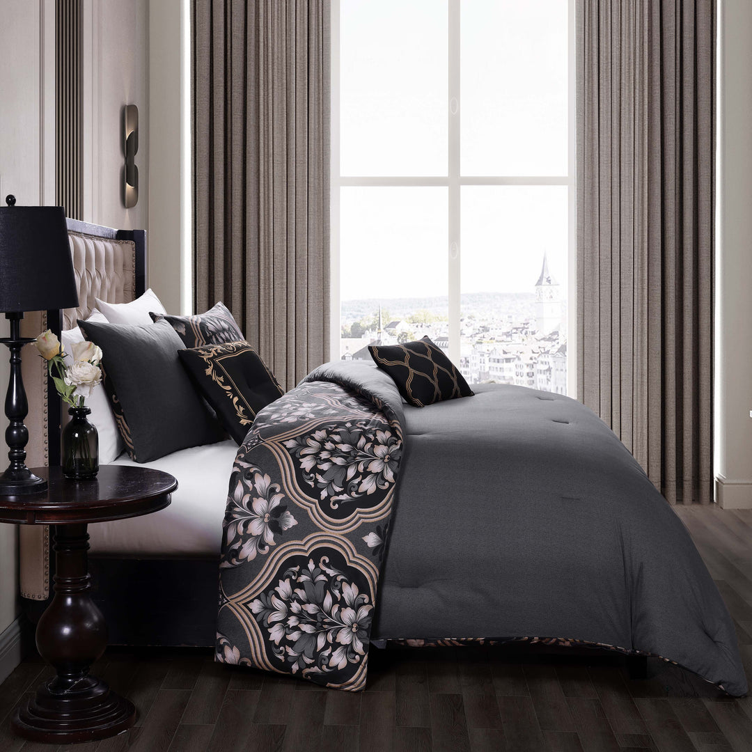 Louis Vuitton Brands 12 Bedding Set in 2023  Bedding sets, Bedding set,  King size comforters