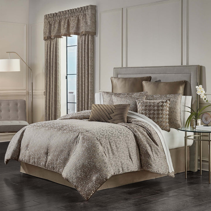 Cracked Taupe Ice 4-Piece Comforter Set By J Queen Comforter Sets By J. Queen New York