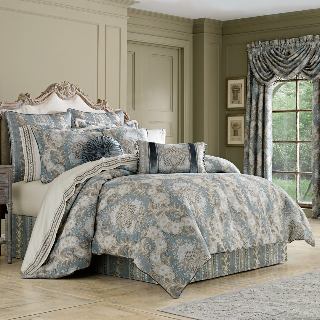 Crystal Palace French Blue 4-Piece Comforter Set By J Queen – Latest Bedding