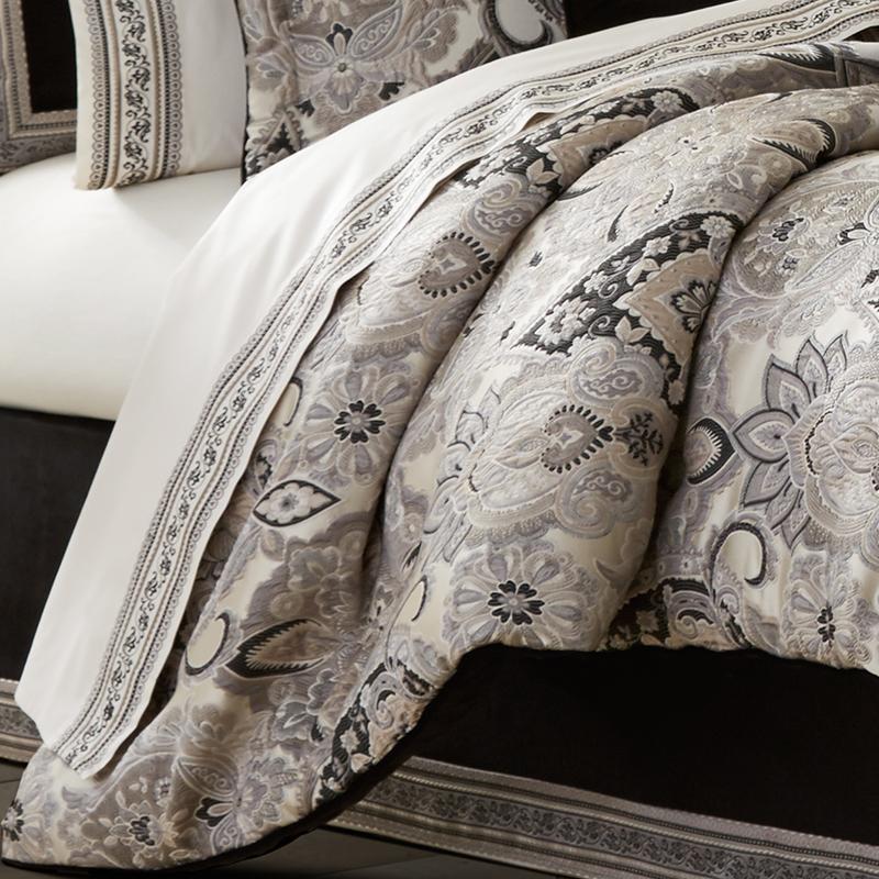 Guiliana Silver/Black 4Piece Comforter Set By J Queen Latest Bedding