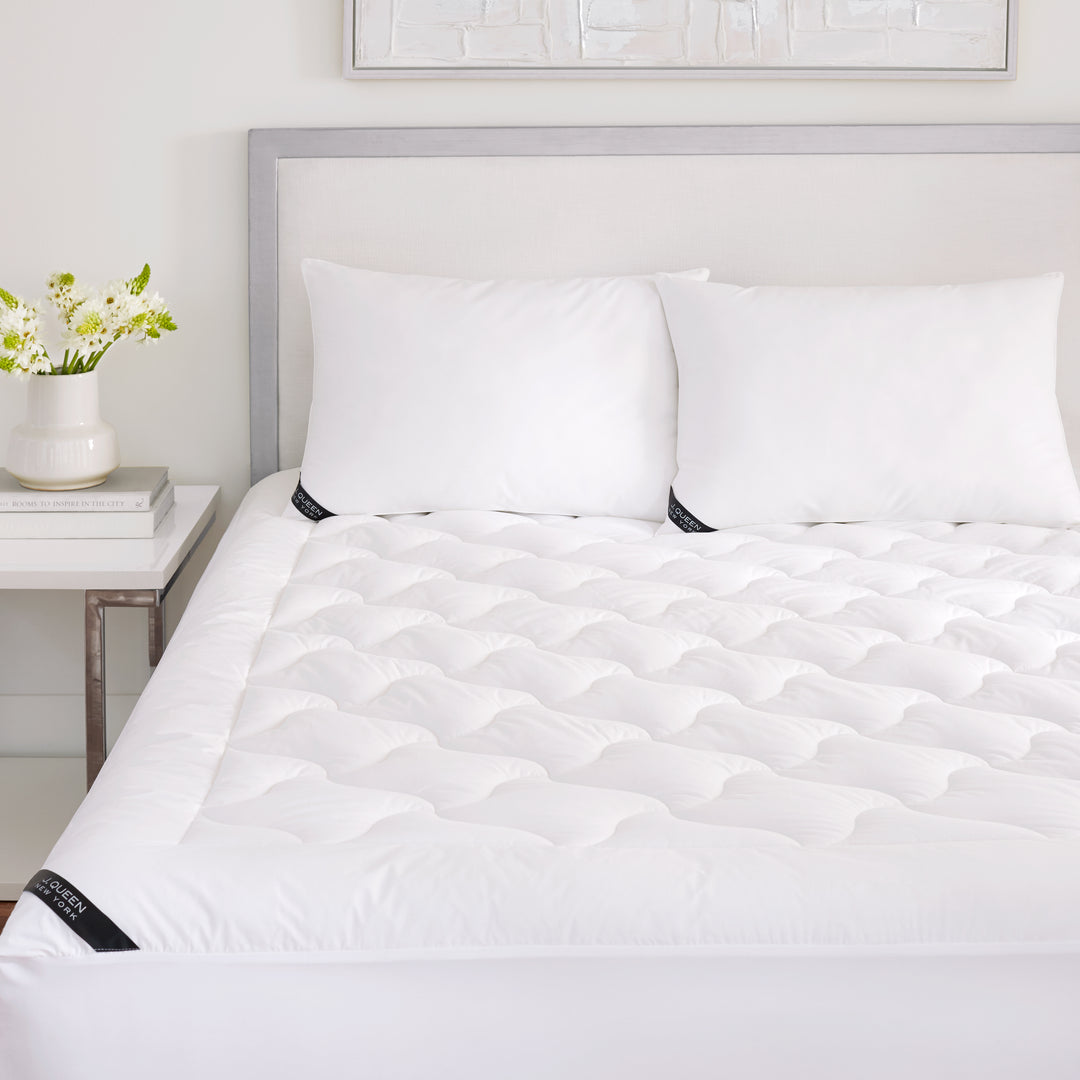 Royalty 233 White Mattress Pad By J Queen Mattress Pad By J. Queen New York