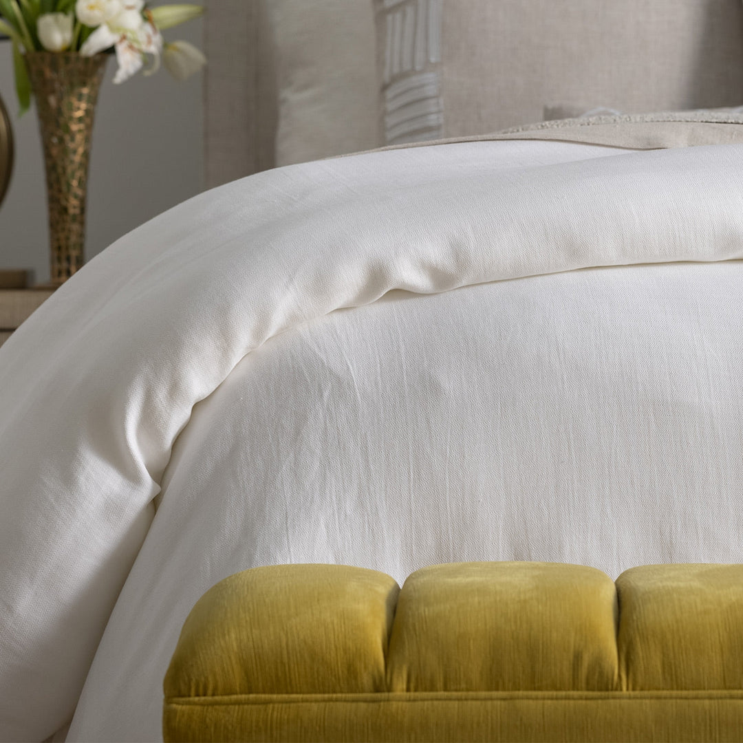 Capri White Rain Duvet Cover with Straw Pillows – Latest Bedding