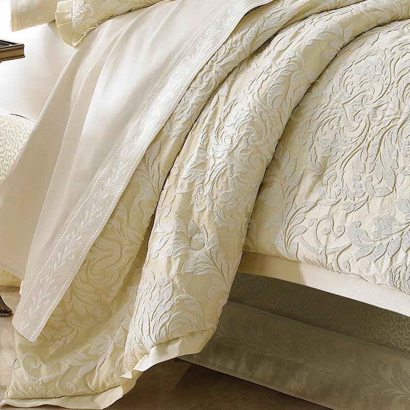J Queen Marquis Ivory 4Piece Comforter Set in Queen Final Sale