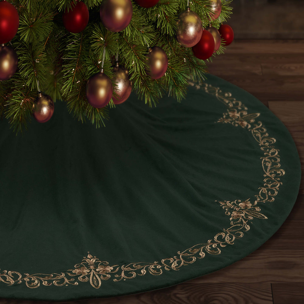 Noelle Evergreen Christmas Tree Skirt Christmas Tree Skirt By J. Queen New York