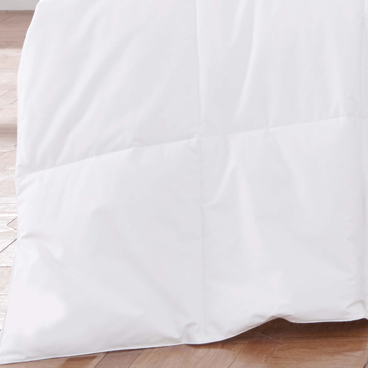 Regency 300 White Goose Down Comforter By J Queen Duvet Insert By J. Queen New York