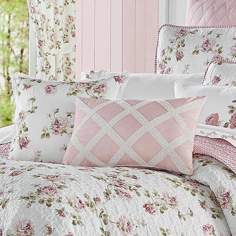 Rosemary Rose 3-Piece Quilt Set By J Queen Quilt Sets By J. Queen New York