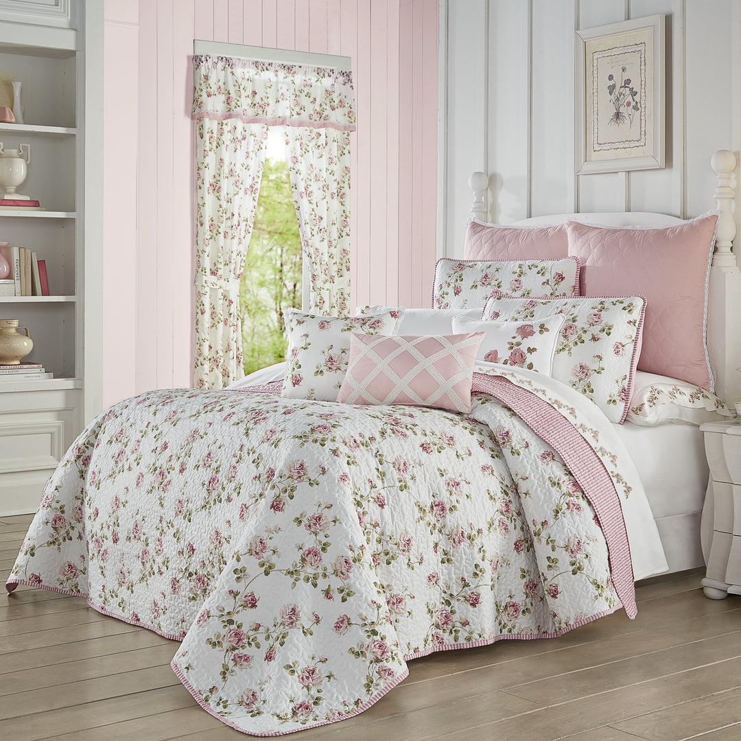 Rosemary Rose 3-Piece Quilt Set By J Queen Quilt Sets By J. Queen New York