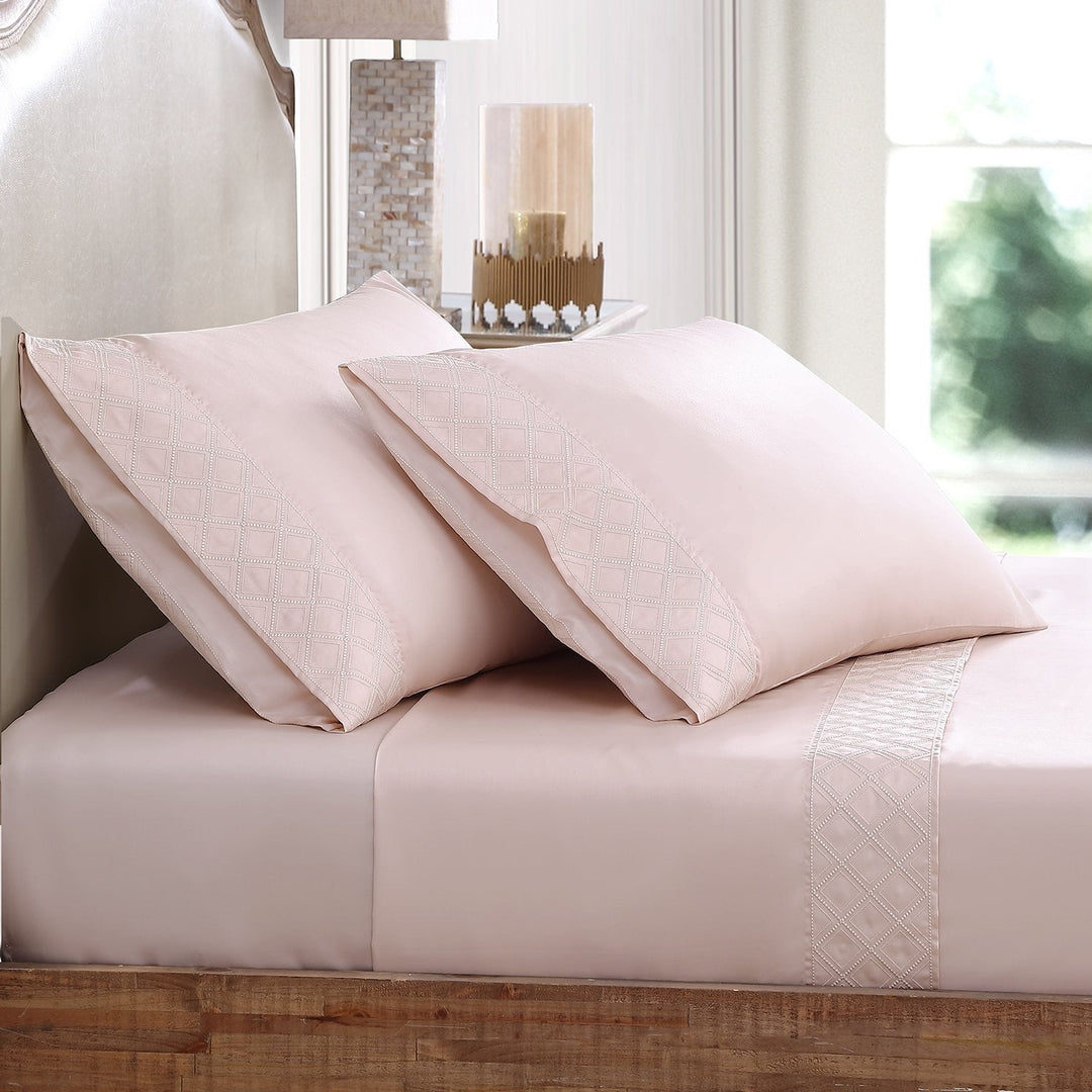 4-Pieces Chablis Rose Gold Polyester Queen Comforter Set