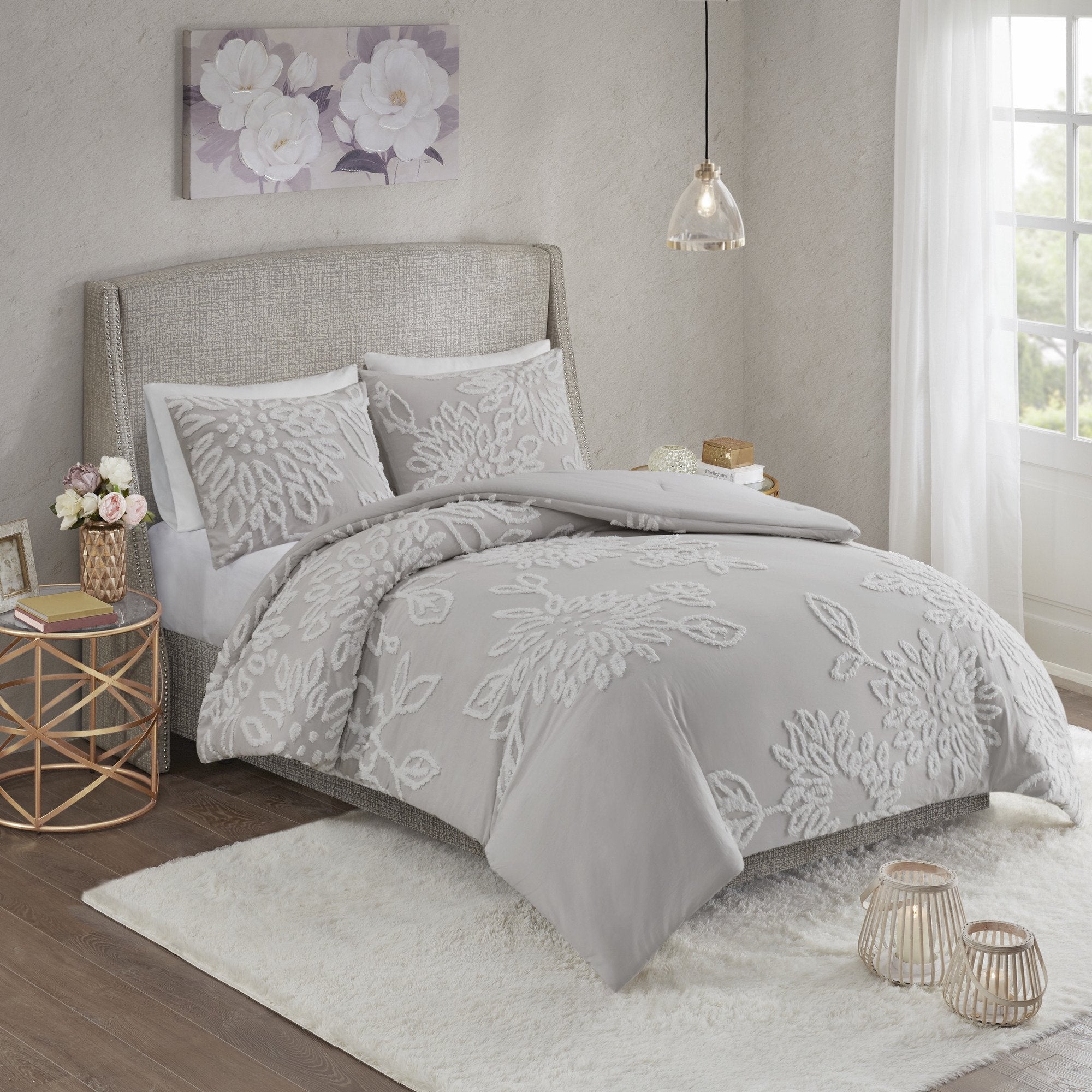 Full size white and grey comforter and sheets set. - Bedding