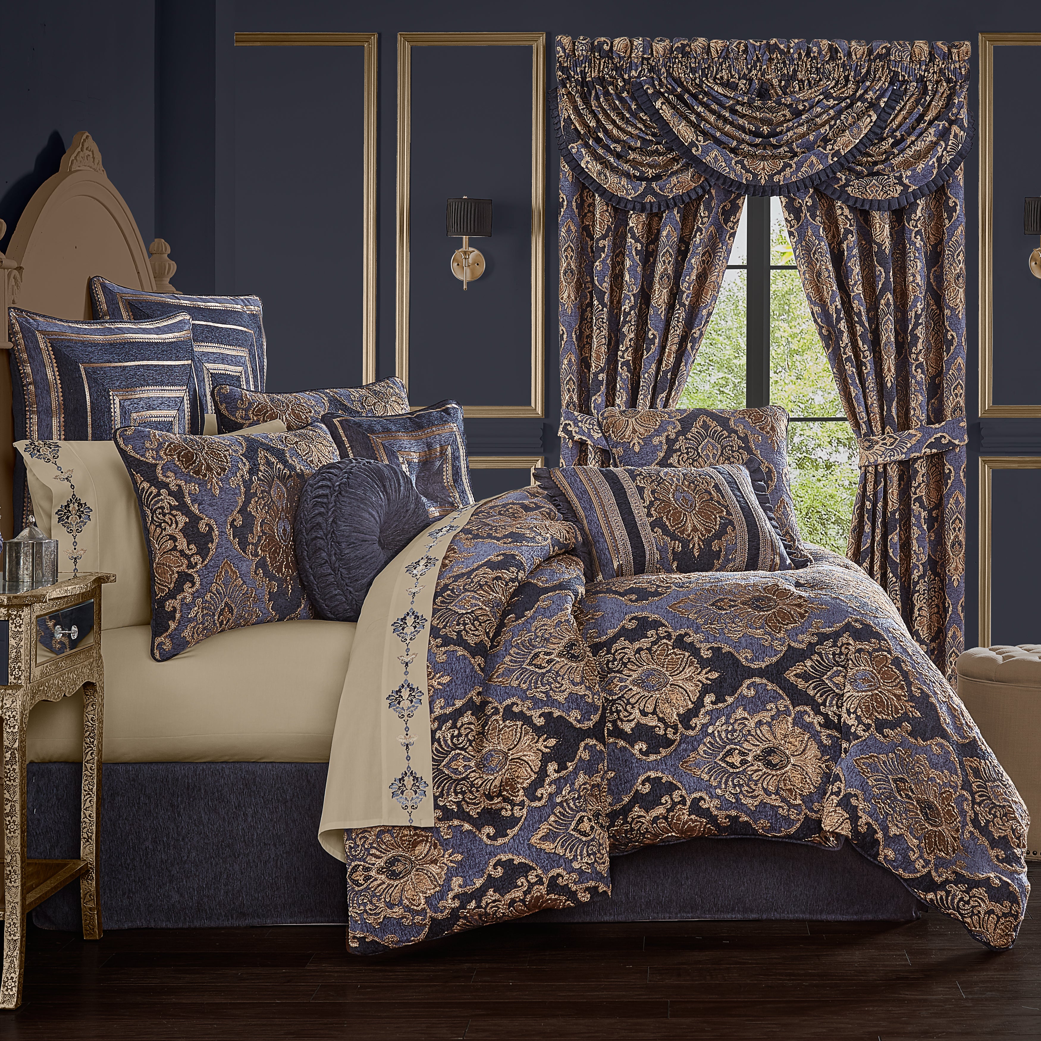 TADY&KING豪華4点セット Woodstock Indigo 4-Piece Comforter Set By J Queen – Latest Bedding